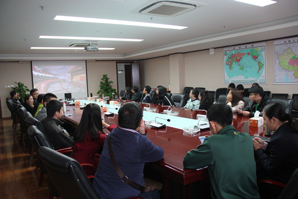 省房（集團(tuán)）公司組織干部職工收看十九大開幕盛況