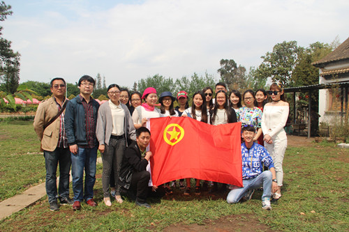 省房（集團）公司團委開展“節(jié)水護水”志愿服務(wù)活動