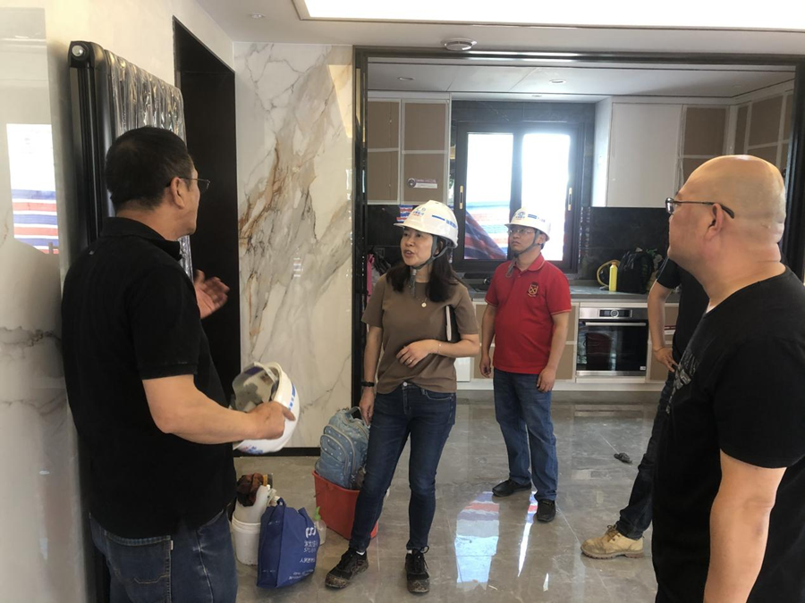 袁明紅到朝朝暮暮項(xiàng)目檢查指導(dǎo)