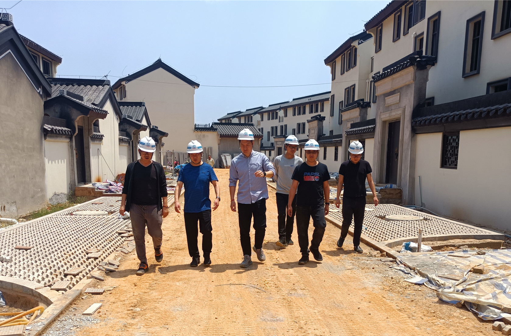 孟春柳到紅河錦府項目檢查指導