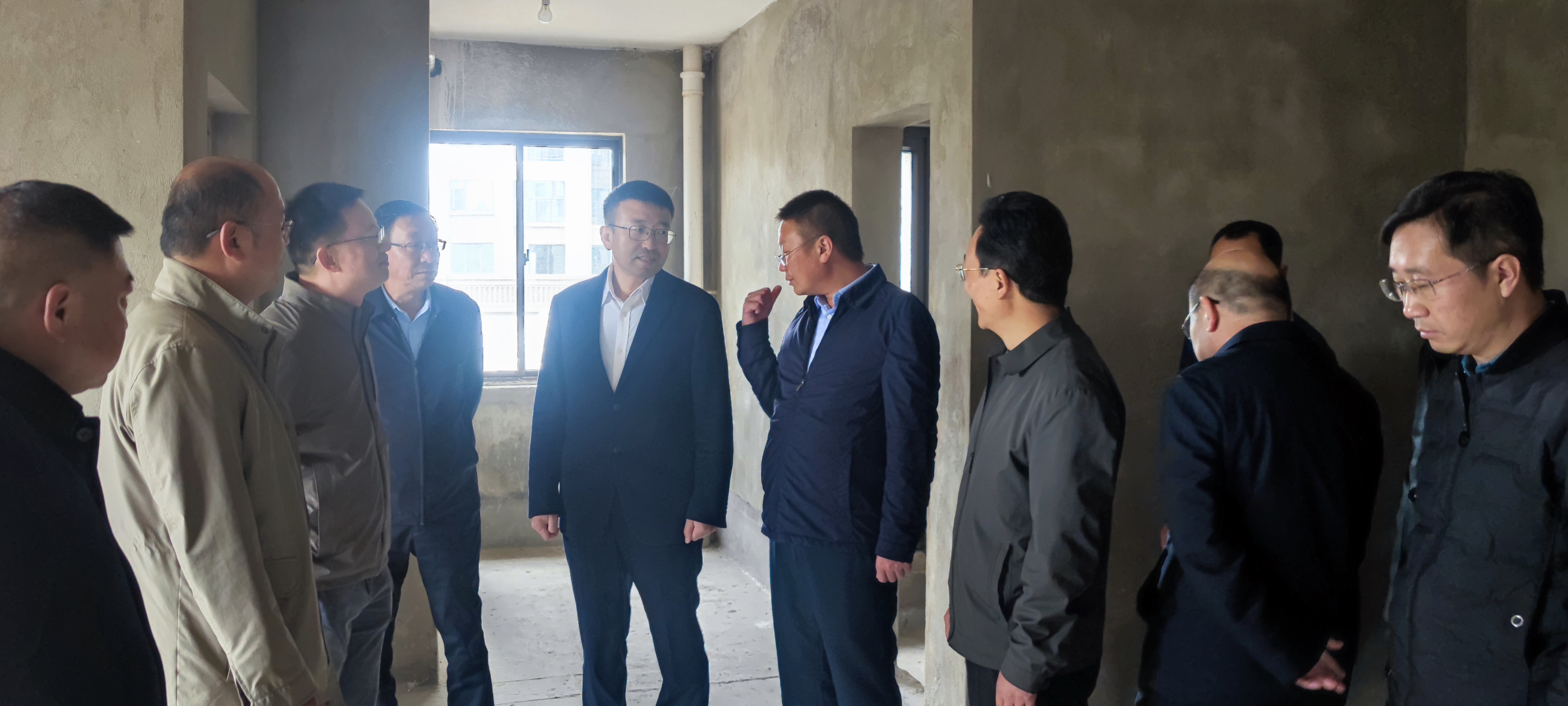 曲靖市委常委、紀委書記孫博到印染廠項目調(diào)研