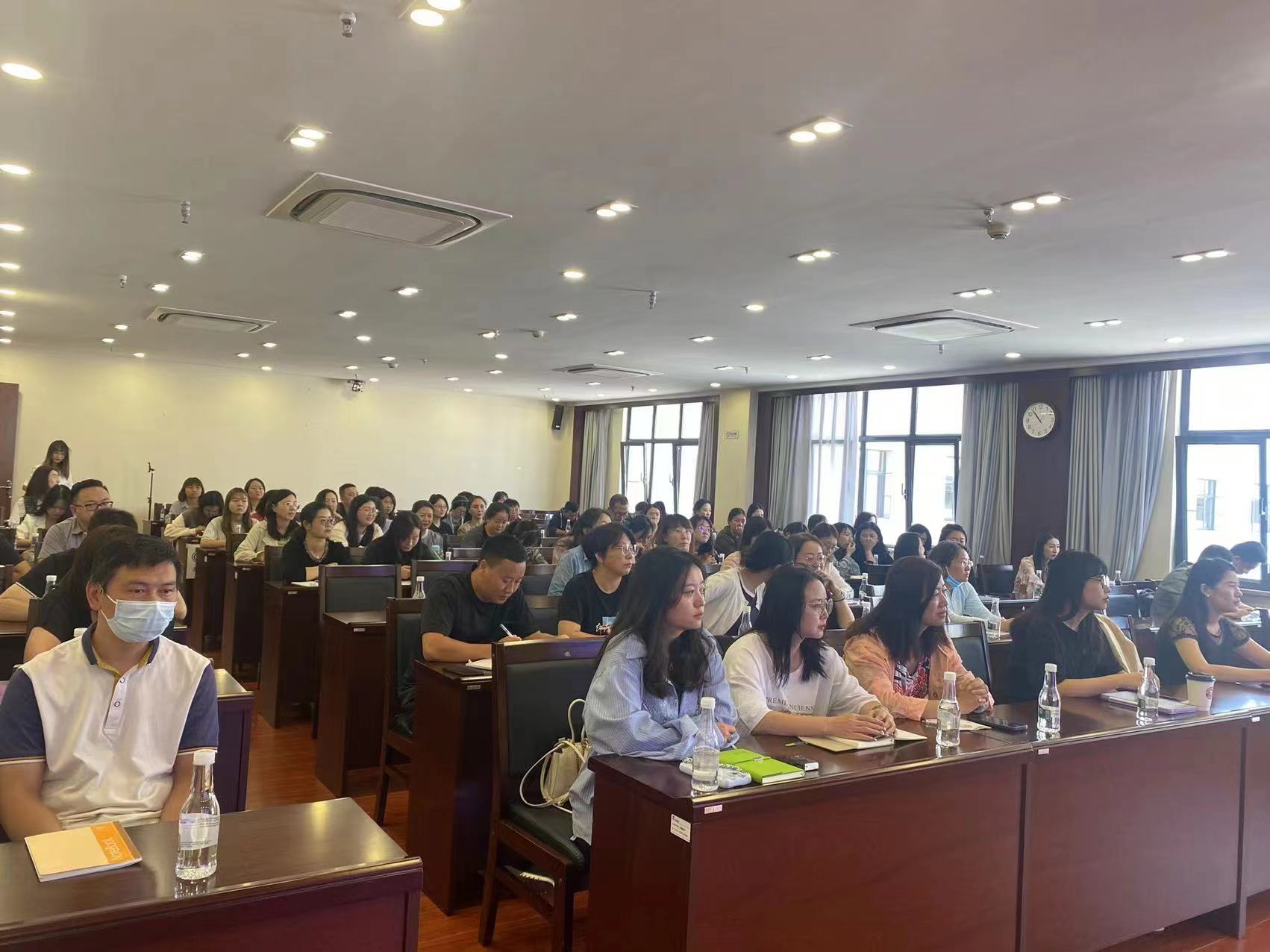 公司開展公關(guān)員技能提升培訓(xùn)班